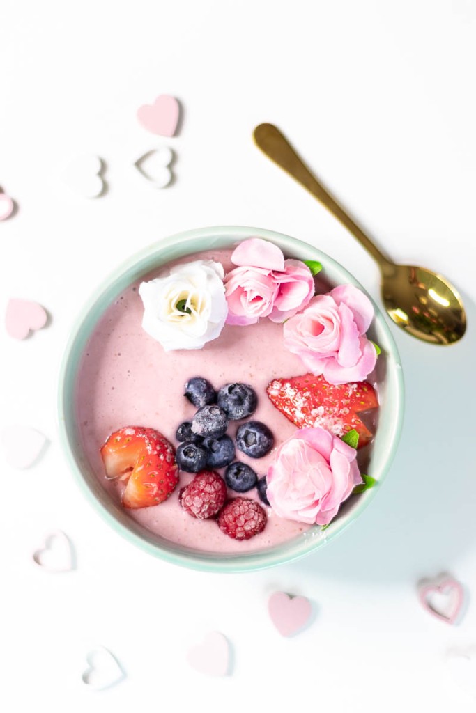 pink smoothie bowl for Valentine's Day