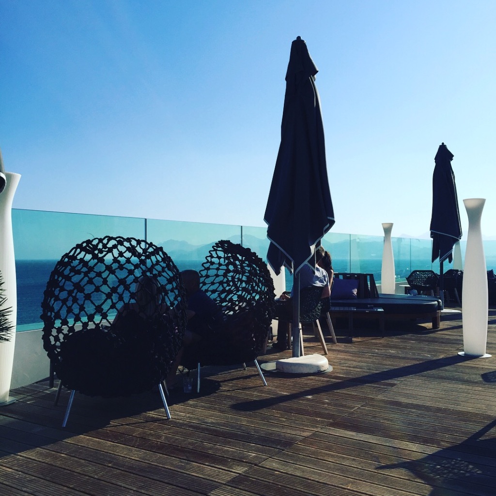 le 360 panoramic rooftop bar in Cannes