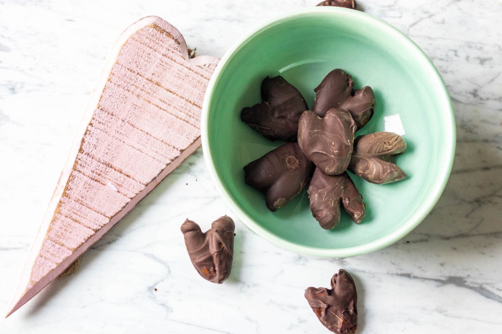chocolate-covered date hearts healthy Valentine's Day dessert